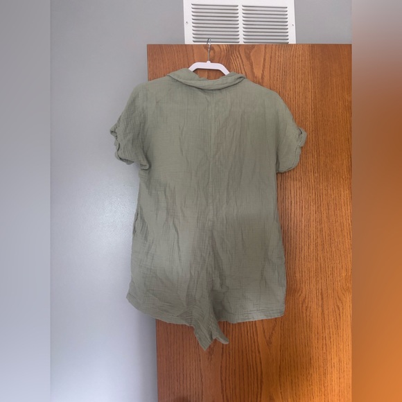 SHEIN Olive Green Textured Romper - Picture 4 of 4